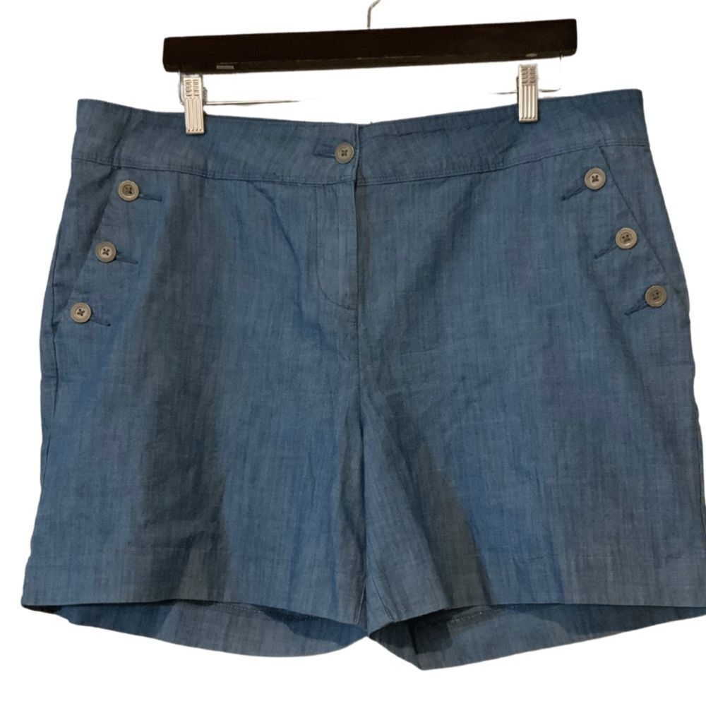 Isaac Mizrahi Blue Chambray Shorts  Size  16 Sailor Buttons Tailored Indigo